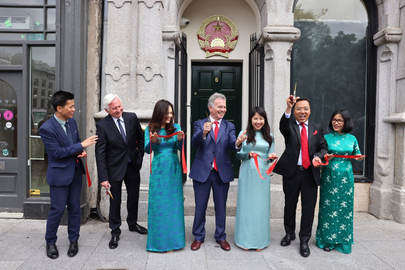 越南驻爱尔兰首都都柏林名誉领事办公室揭牌仪式。