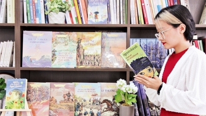 胡志明市的出版社和图书编写单位重视使越南图书走出国门
