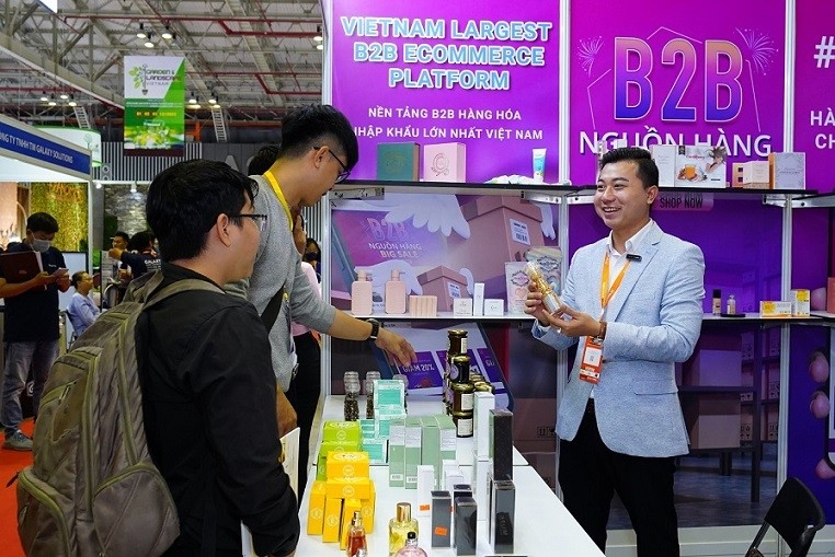 跨境电商展首次在越南举行。