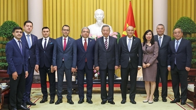 深化越南与突厥语国家组织三国经济合作与友谊