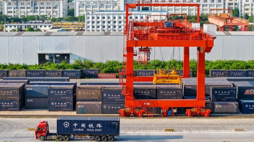 桂越班列'加速度'：上半年货运量激增近三倍