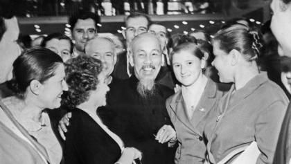 胡志明时代的外交：80年尽瘁服务于国家和民族