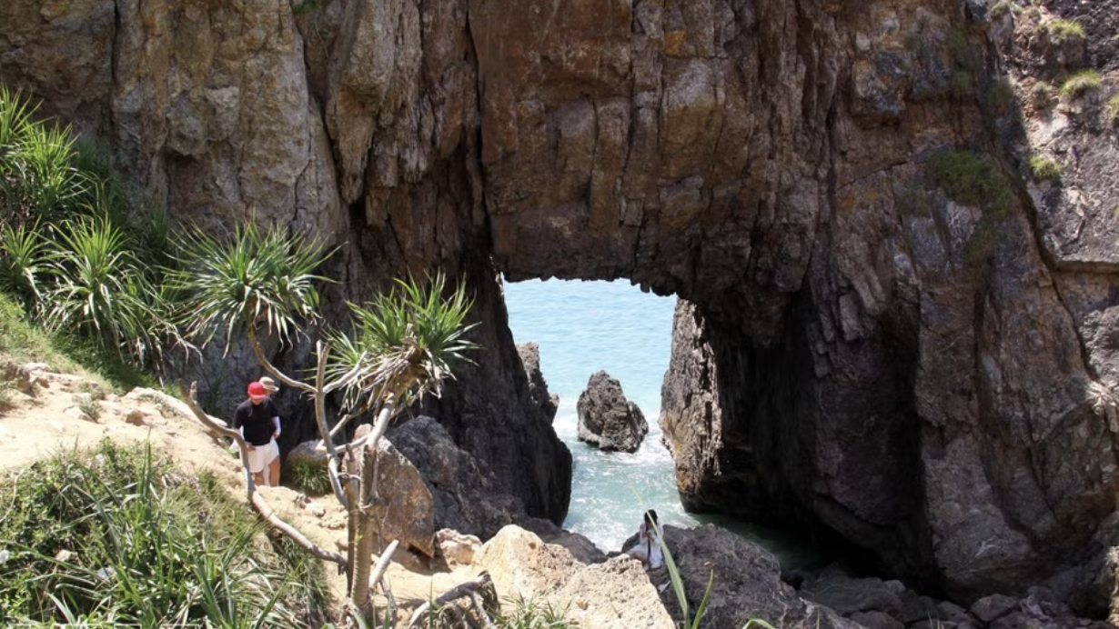 探访嘉莱省龙鳍岬：隐于浩瀚海天间的‘巨龙腾海’与原始极景