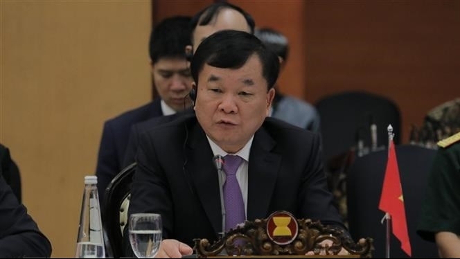 越南呼吁早日达成实质性和有效性的《东海行为准则》