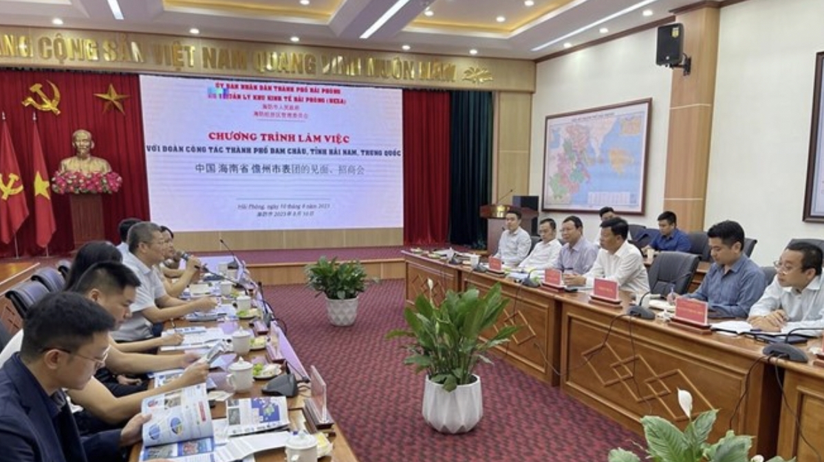 越南海防市与中国海南省分享物流、港口管理经验