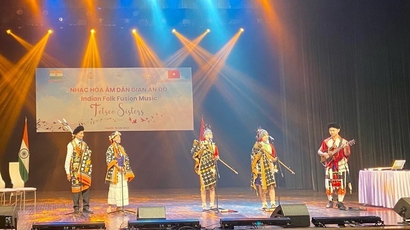 Tetseo Sisters 乐队将印度民谣带到越南