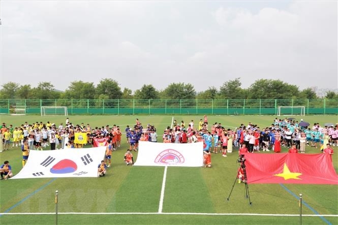 越南驻韩国大使馆在安山市举行多项体育交流活动。