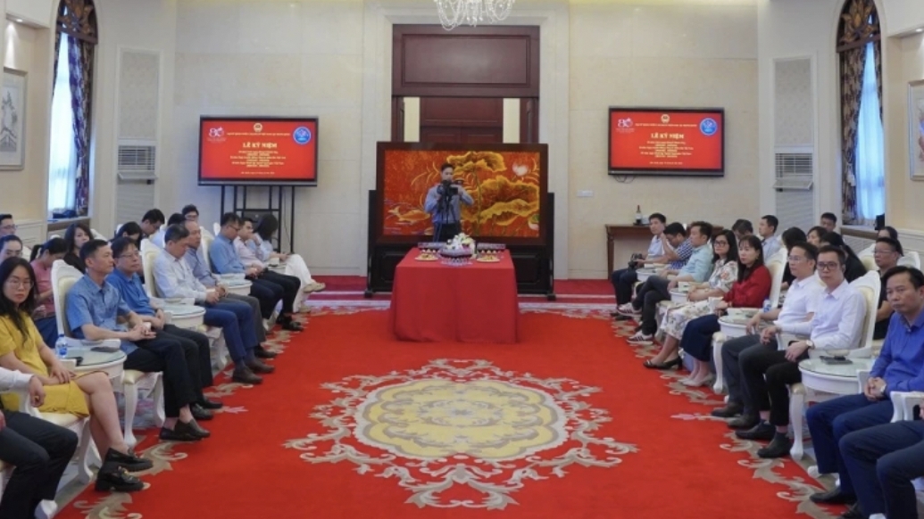 越南驻华大使馆纪念八月革命80周年