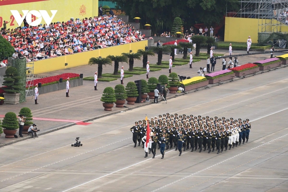 越南国庆80周年：阅兵游行国家级总彩排在河内巴亭广场举行