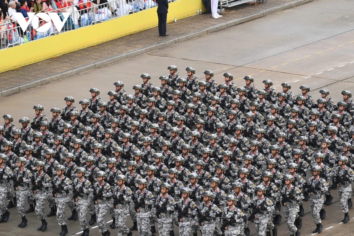 越南国庆80周年：阅兵游行国家级总彩排在河内巴亭广场举行