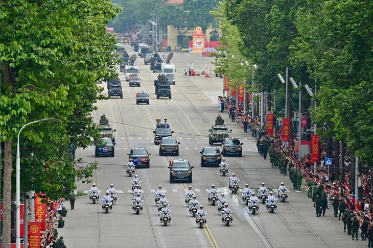 越南国庆80周年：阅兵游行国家级总彩排在河内巴亭广场举行