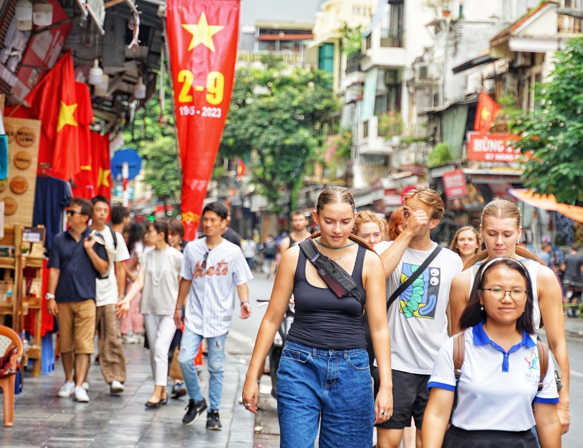 为期4天（9月1日至4日）的九·二国庆节假期期间，越南全国共接待游客约250万人次。