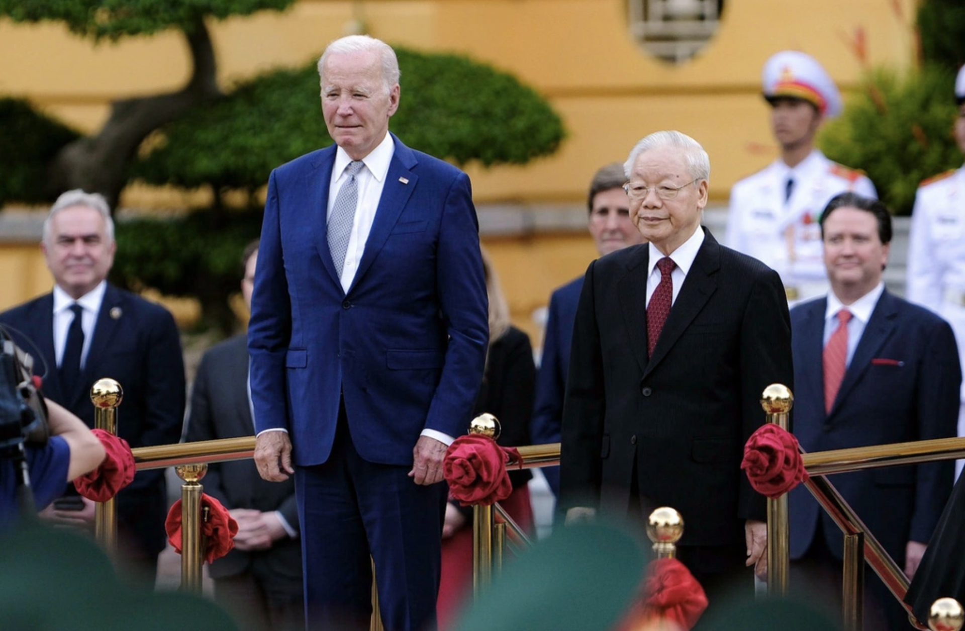 9月10日下午，阮富仲总书记在主席府主持对美国总统拜登的正式欢迎仪式。