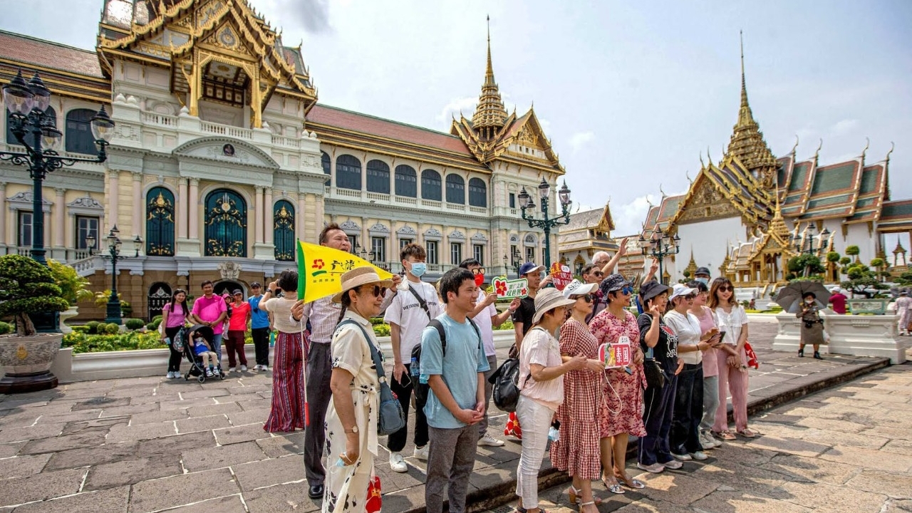 泰国宣布对中国游客实行免签