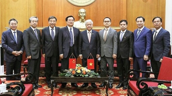 越南祖国阵线与中国政协增强合作关