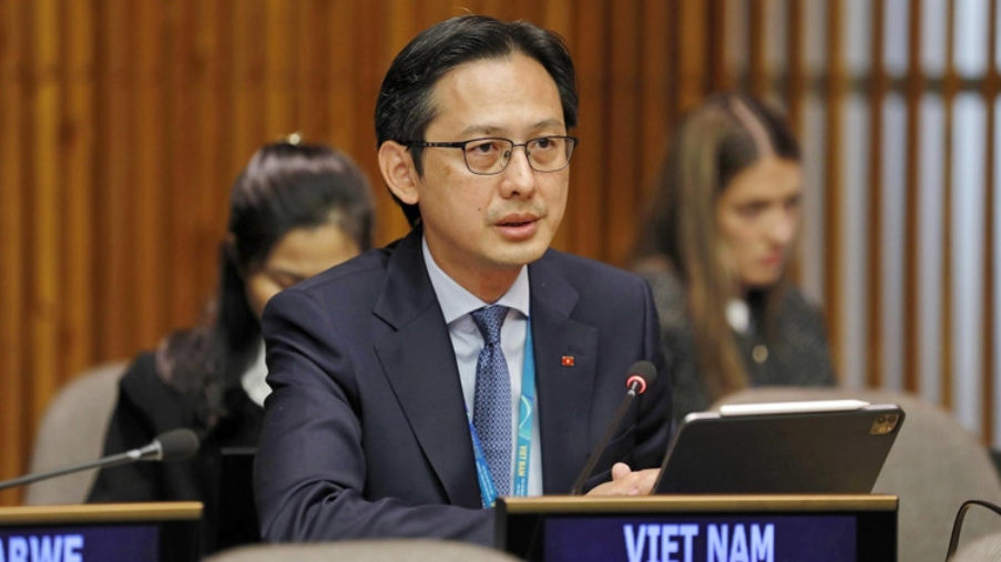 越南在联合国强调需促进女性在数字经济和人工智能领域的作用