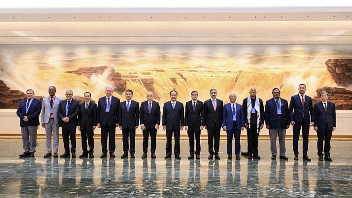 越南和平委员会出席中国纪念世界反法西斯战争胜利80周年和平大会