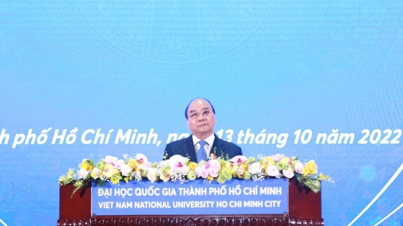 越南国家主席阮春福出席胡志明市国家大学开学典礼