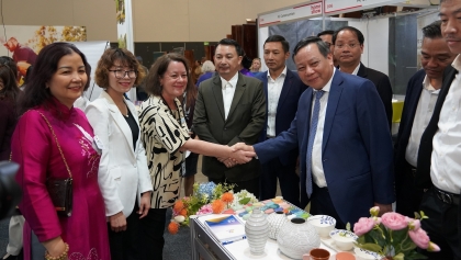 河内支持企业在澳大利亚推销越南商品