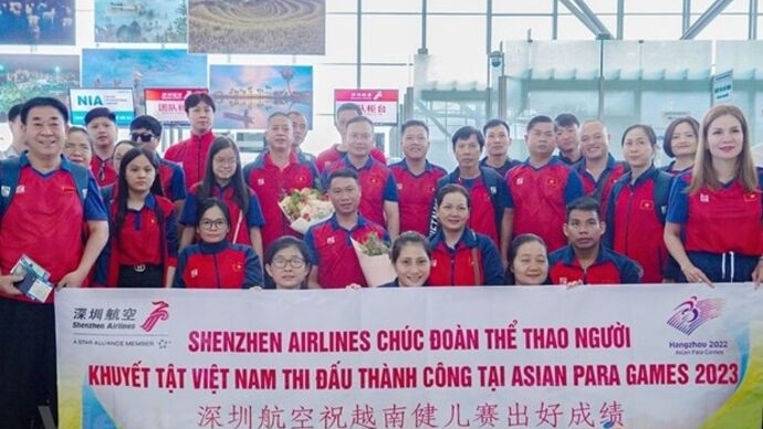 越南残疾人体育代表团启程赴中国