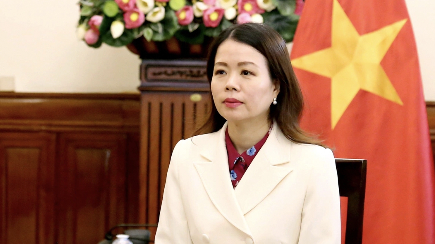 范明政总理出访中东三国有助于巩固政治互信