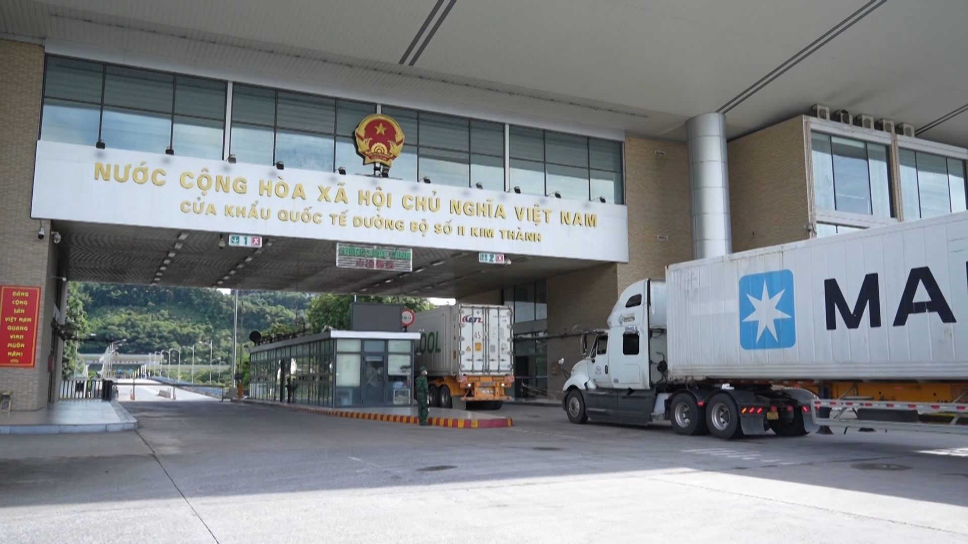 老街和云南企业加强在进出口领域的连接。