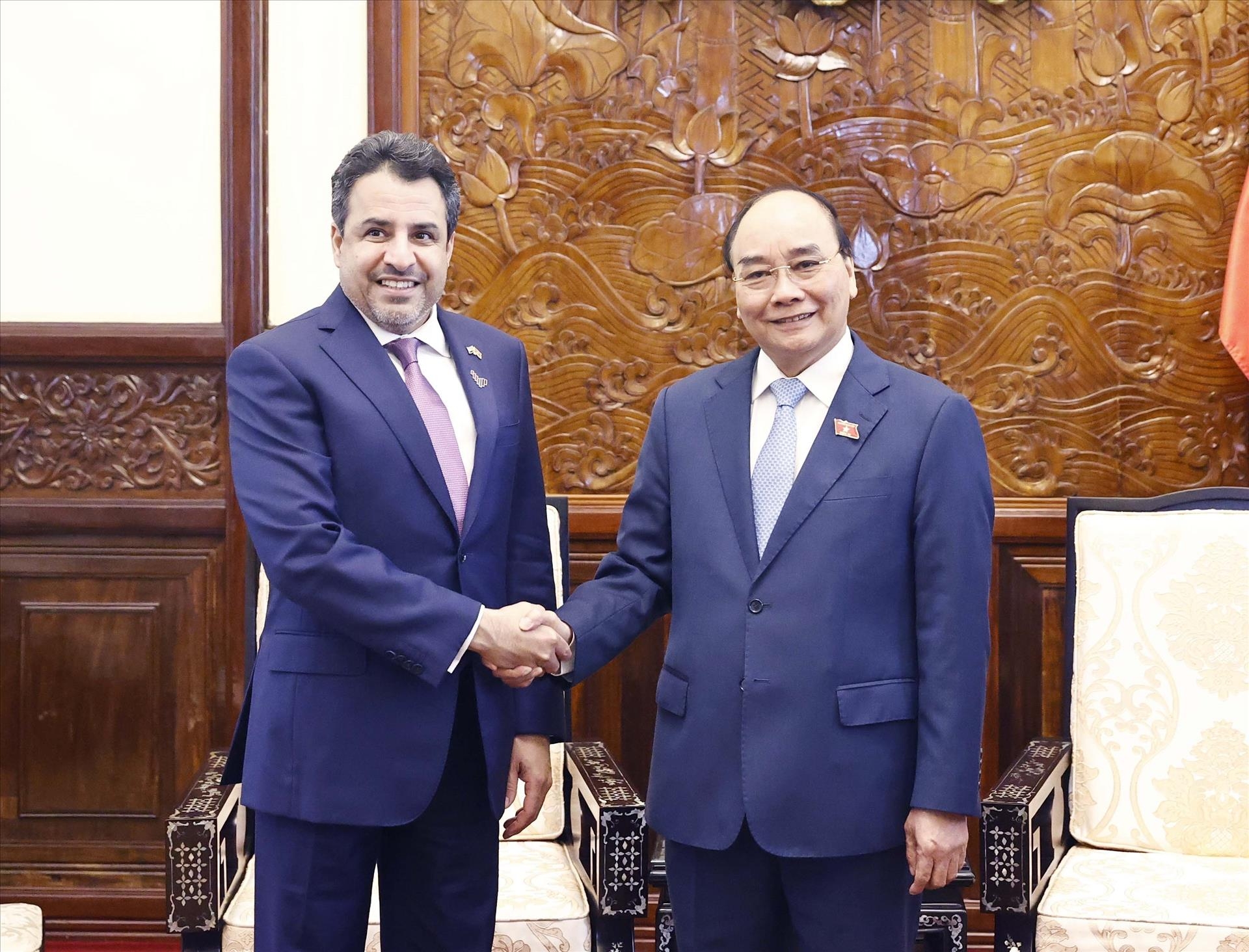 国家主席阮春福会见阿拉伯联合酋长国驻越大使奥贝德•阿尔•扎希里。图自互联网