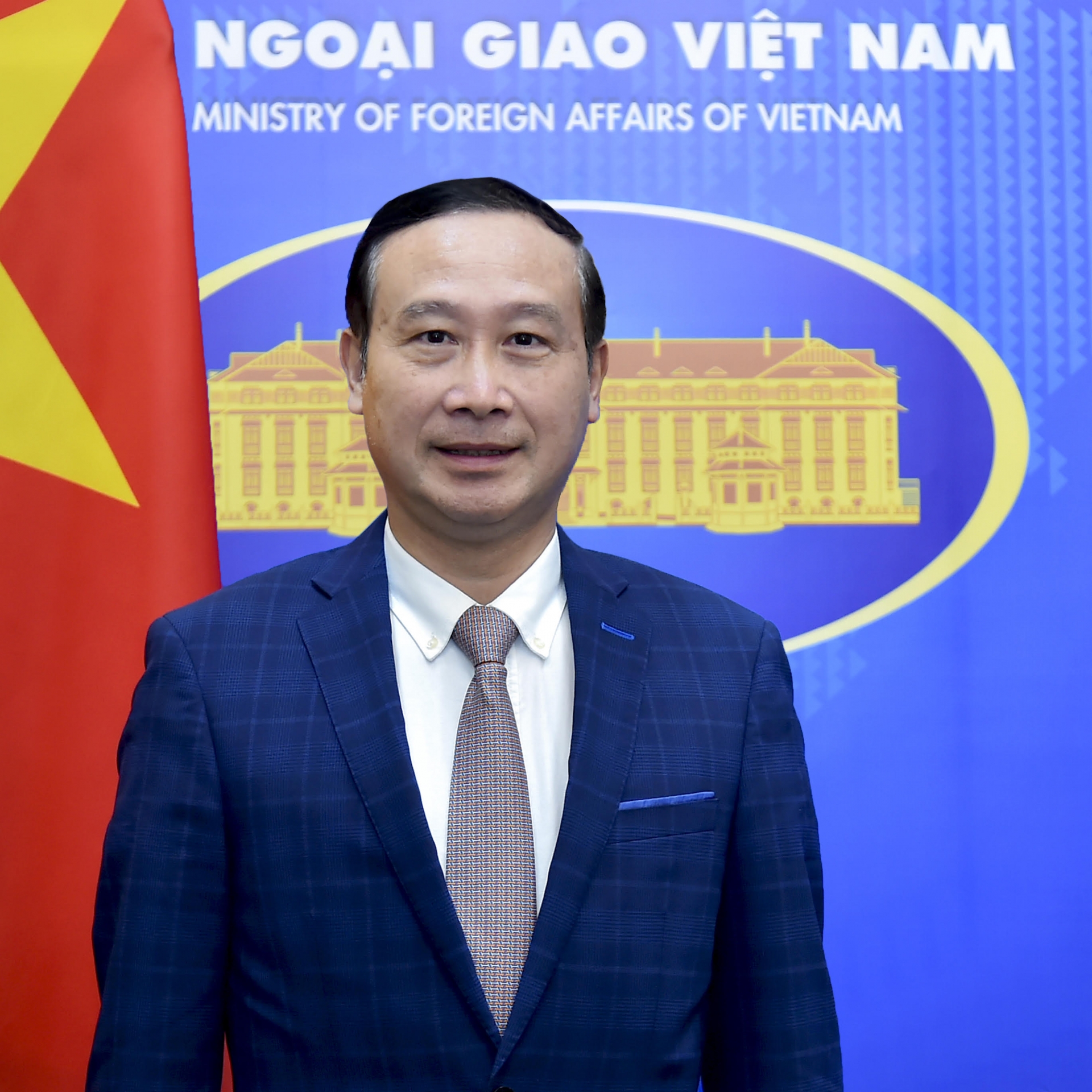 越南驻比利时兼驻卢森堡大公国大使、越南常驻驻欧盟代表团团长阮文草。