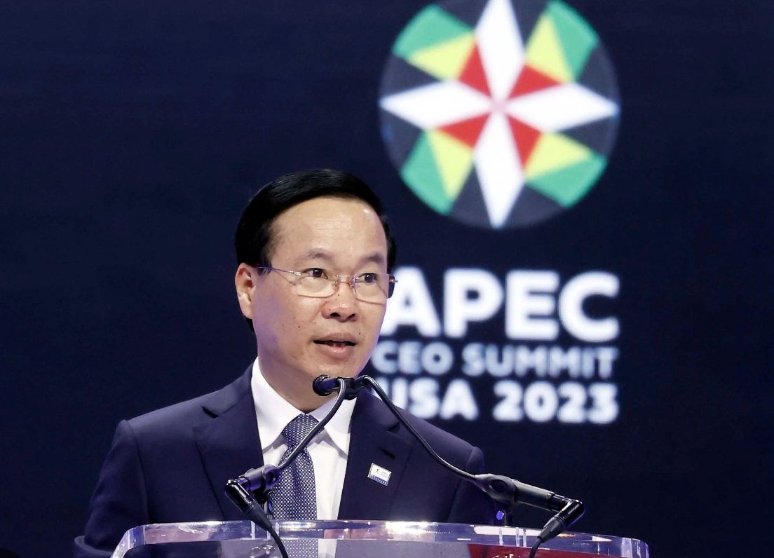 越南国家主席武文赏在2023年亚太经合组织工商领导人峰会上发表讲话。