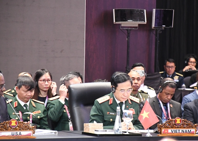潘文江大将出席第十届东盟防长扩大会议。