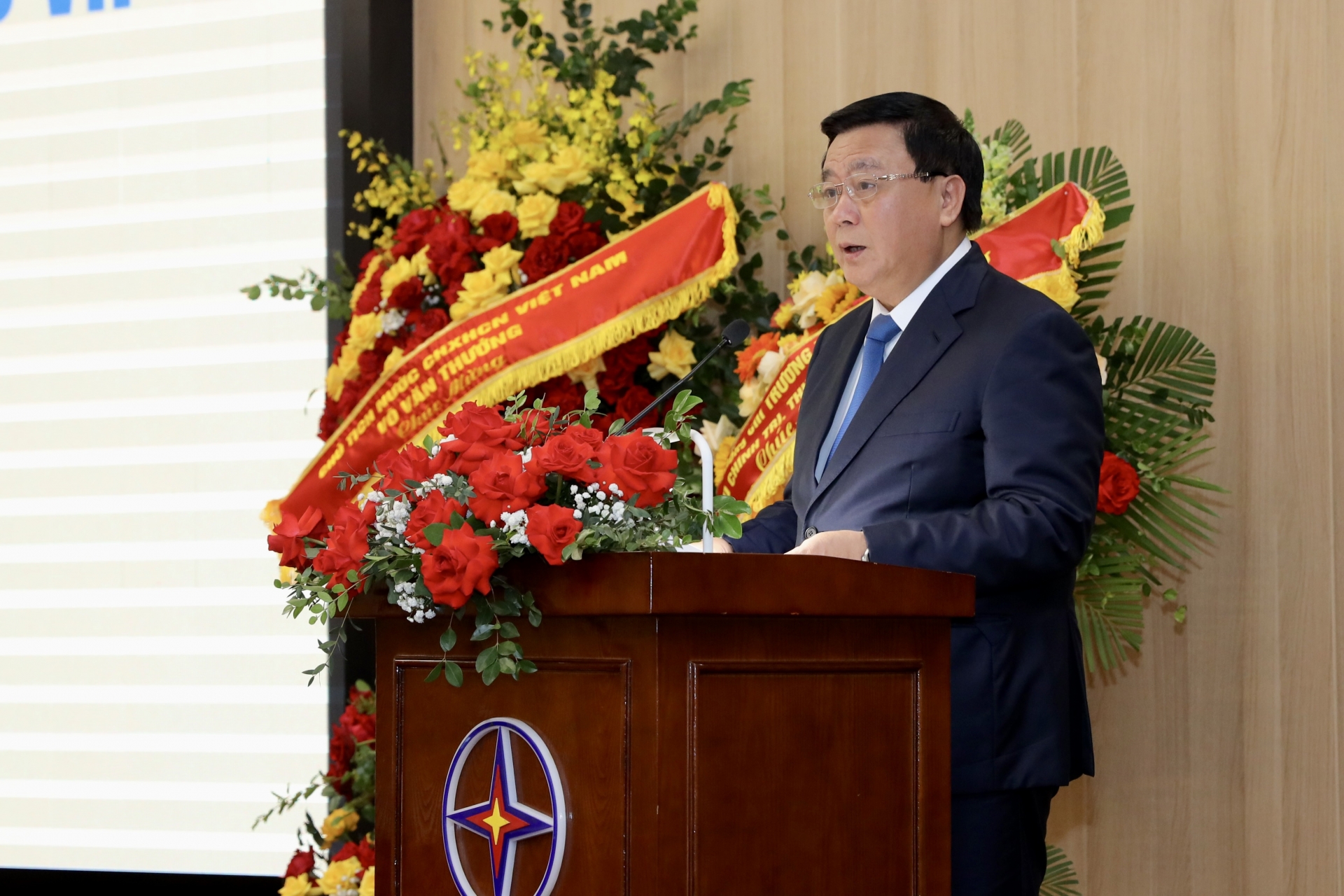 第六届越中友好协会主席阮春胜同志在开幕式致辞。
