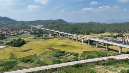 中国即将建成直通越南边境的铁路