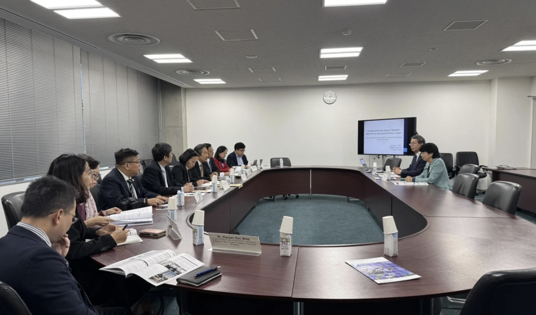 越南与日本加强行政科学合作