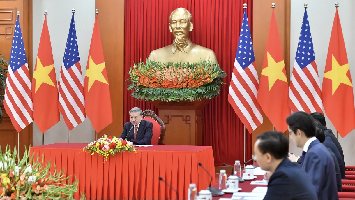 越美领导人通电话：推动全面伙伴关系，促进和平合作