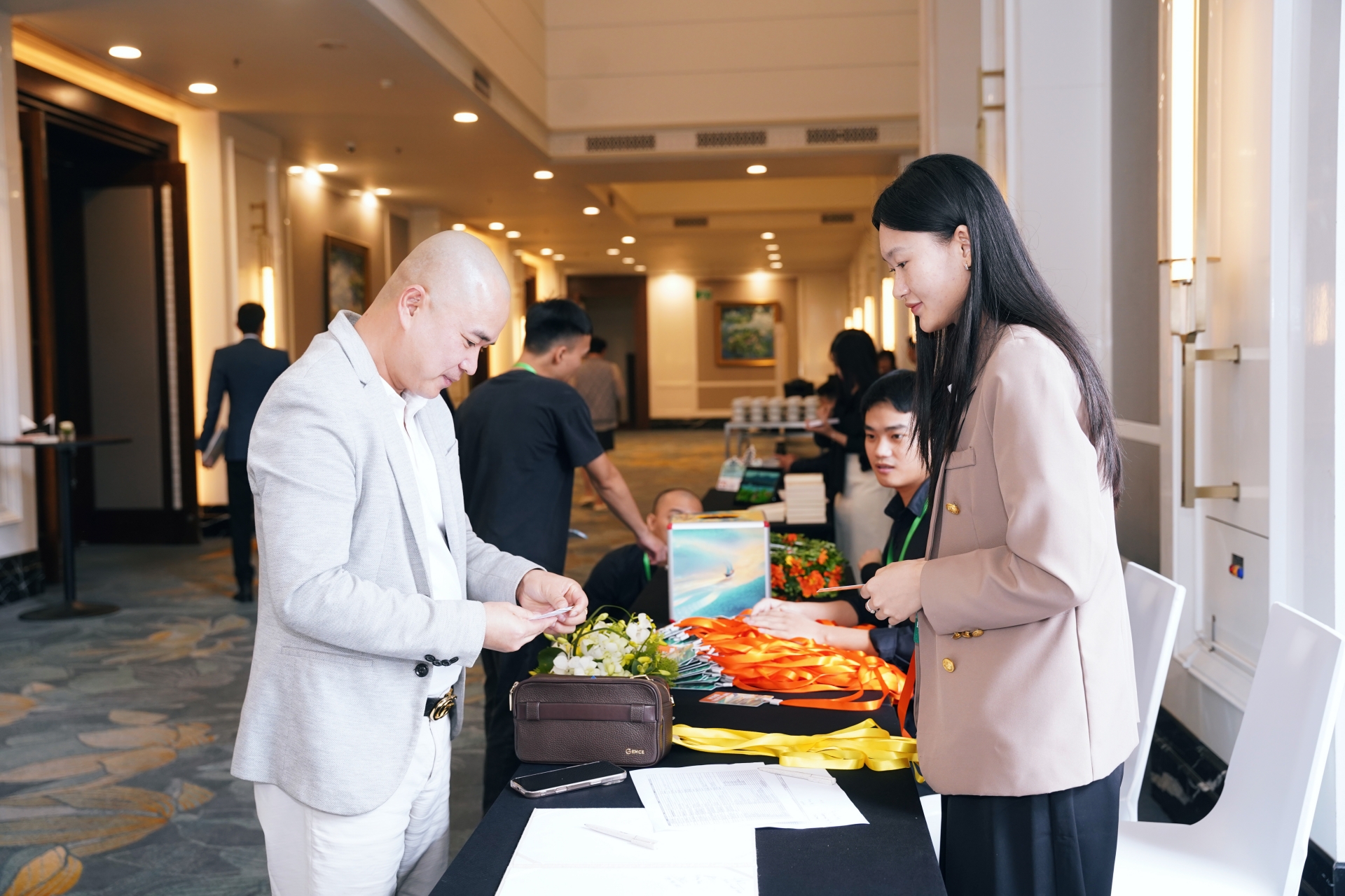 以文化、旅游为纽带 深化中越民心相通 以文化、旅游为纽带 深化中越民心相通