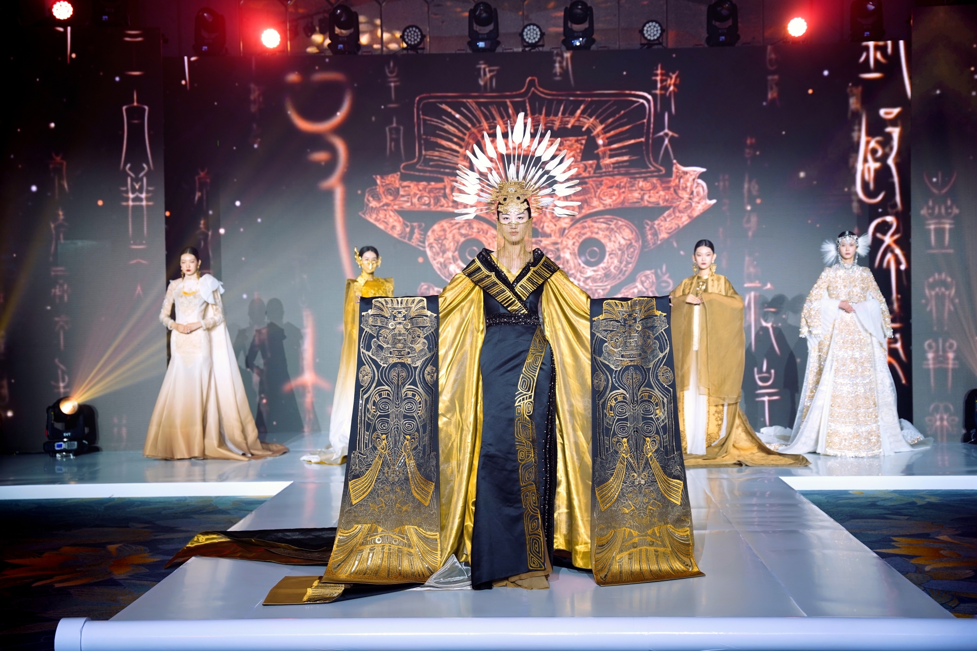 以文化、旅游为纽带 深化中越民心相通 以文化、旅游为纽带 深化中越民心相通