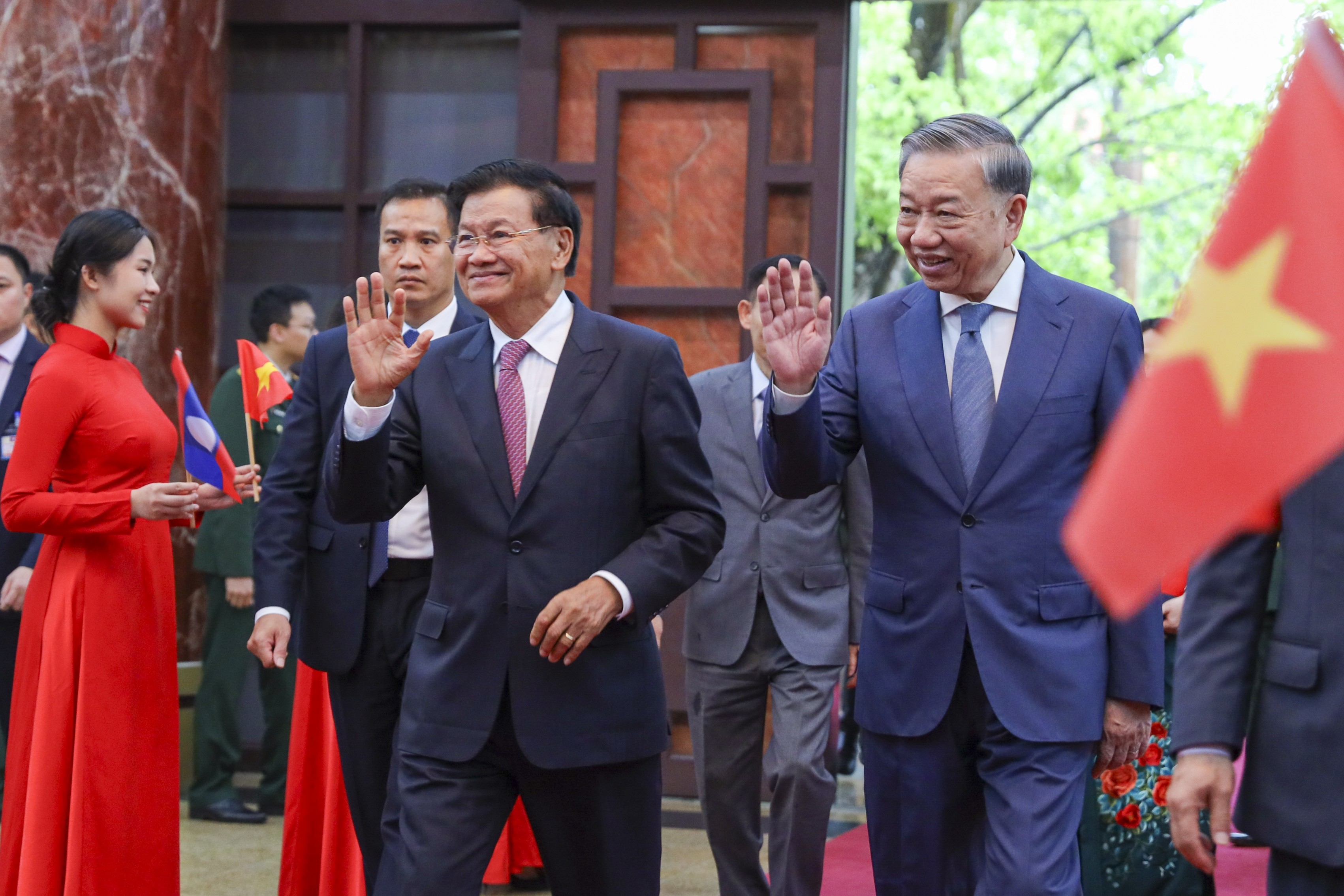 南友好组织联合会在越南高级别对外活动中发挥主动和有效作用 南友好组织联合会在越南高级别对外活动中发挥主动和有效作用