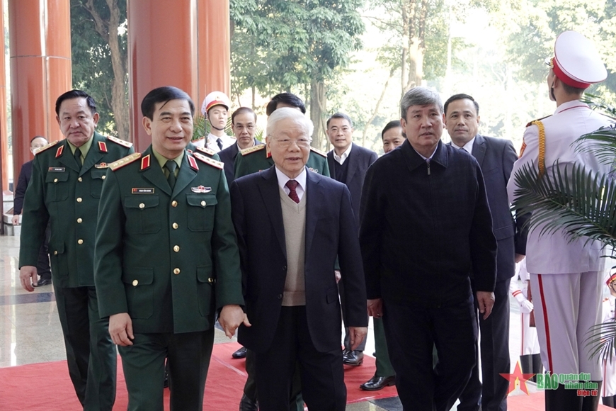 阮富仲总书记出席2022年全军军政会议。图自人民军队报