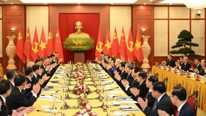 越南与中国签署36项合作文件
