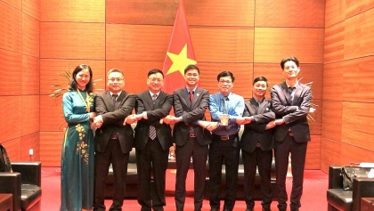 促进越南工会与中华全国总工会的合作