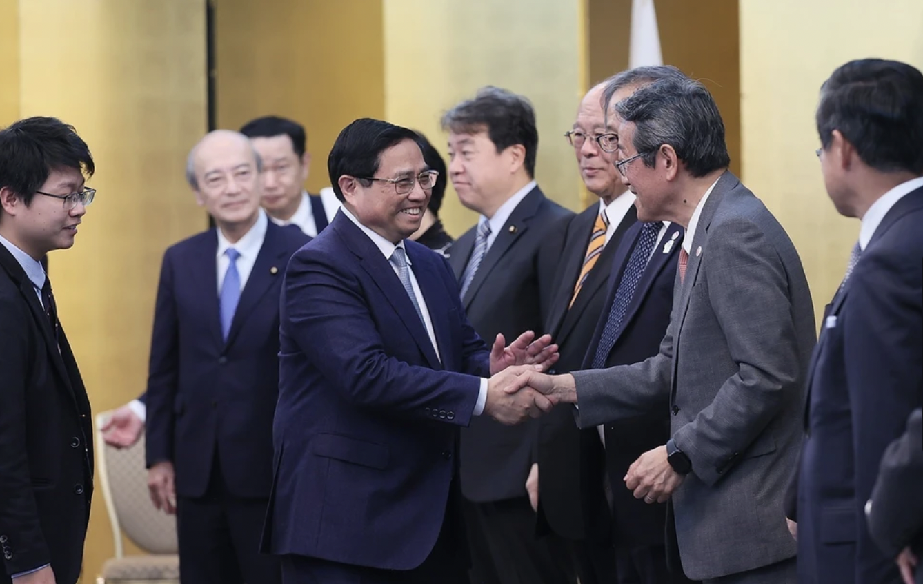 越南政府总理范明正会见日越友好议员联盟。