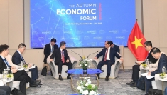 越南与中国加强国家建设与发展经验交流与分享