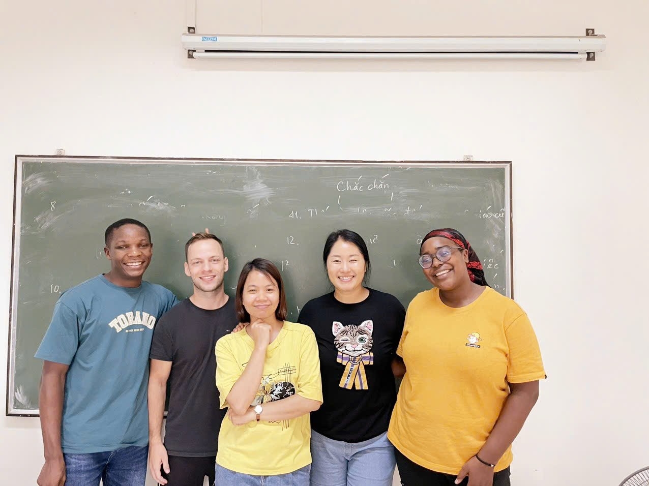 教授外国人越南语的'小窍门' 教授外国人越南语的'小窍门'