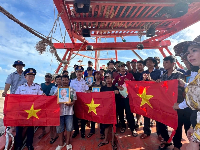 大力加强宣传，提高渔民防控IUU捕捞的意识