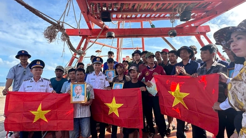 大力加强宣传，提高渔民防控IUU捕捞的意识