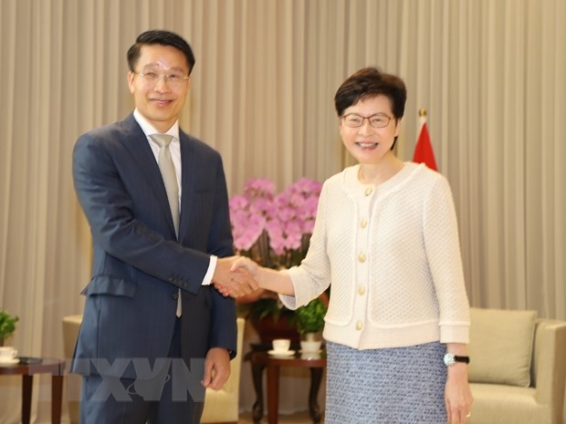 越南与中国香港深化合作