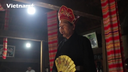 通过芒族人消灾祈福仪式进一步了解芒族巫师演唱活动的文化之美