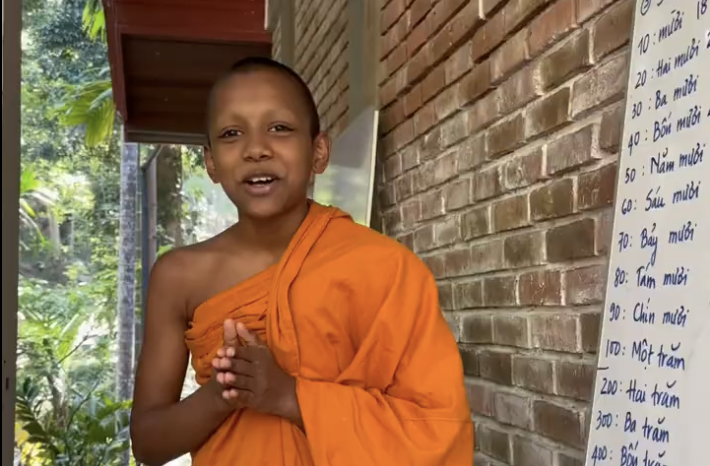 在斯里兰卡播种越南语和越南文化善缘的旅程